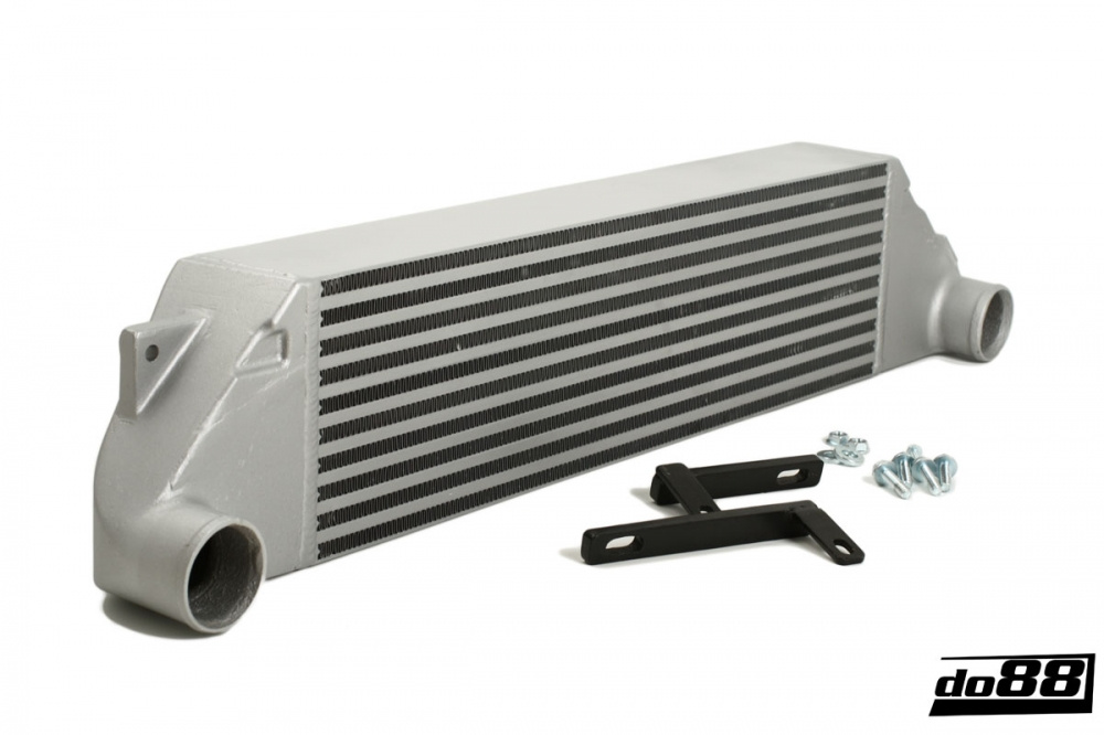 Volvo C30/S40/V50/C70 Turbo 04-13 Välijäähdytin Volvo C30/S40/V50/C70 Turbo 04-13 Välijäähdytin