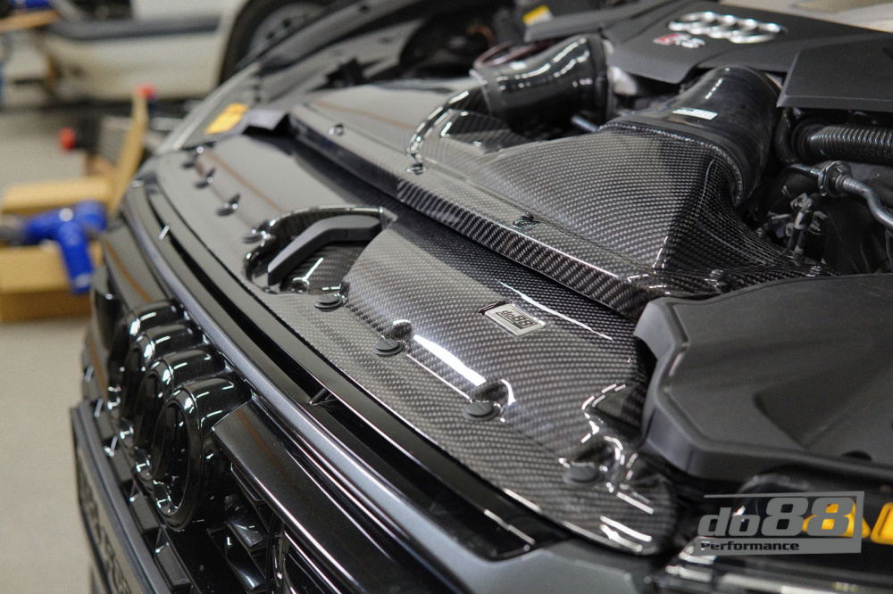 do88 Ilmanottojärjestelmä Hiilikuidusta Audi RS6 RS7 C8 do88 Ilmanottojärjestelmä Hiilikuidusta Audi RS6 RS7 C8