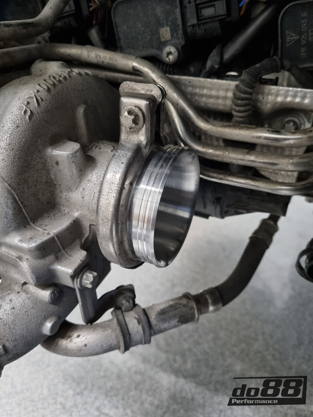 Porsche 911 Turbo (992) Imuletkut turboahtimelle